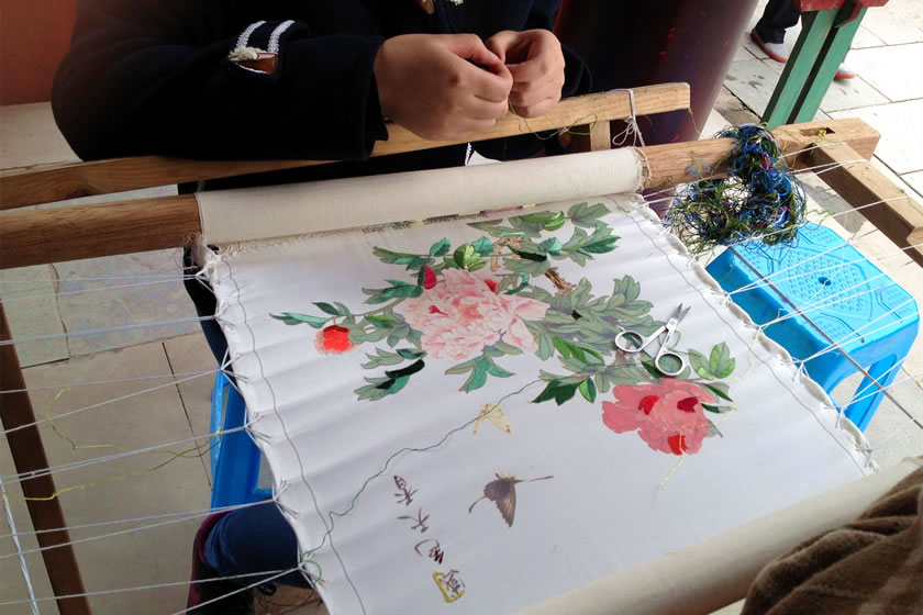 Shu Embroidery Artist making Embroideries