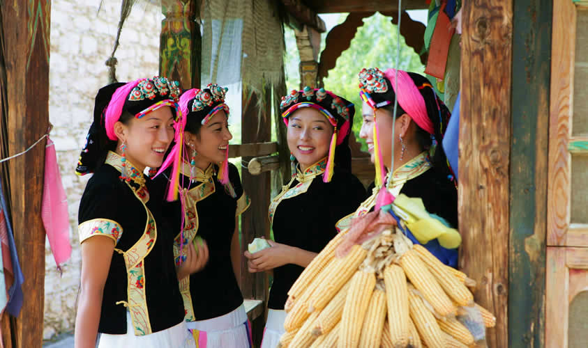 Beautiful Women in Danba