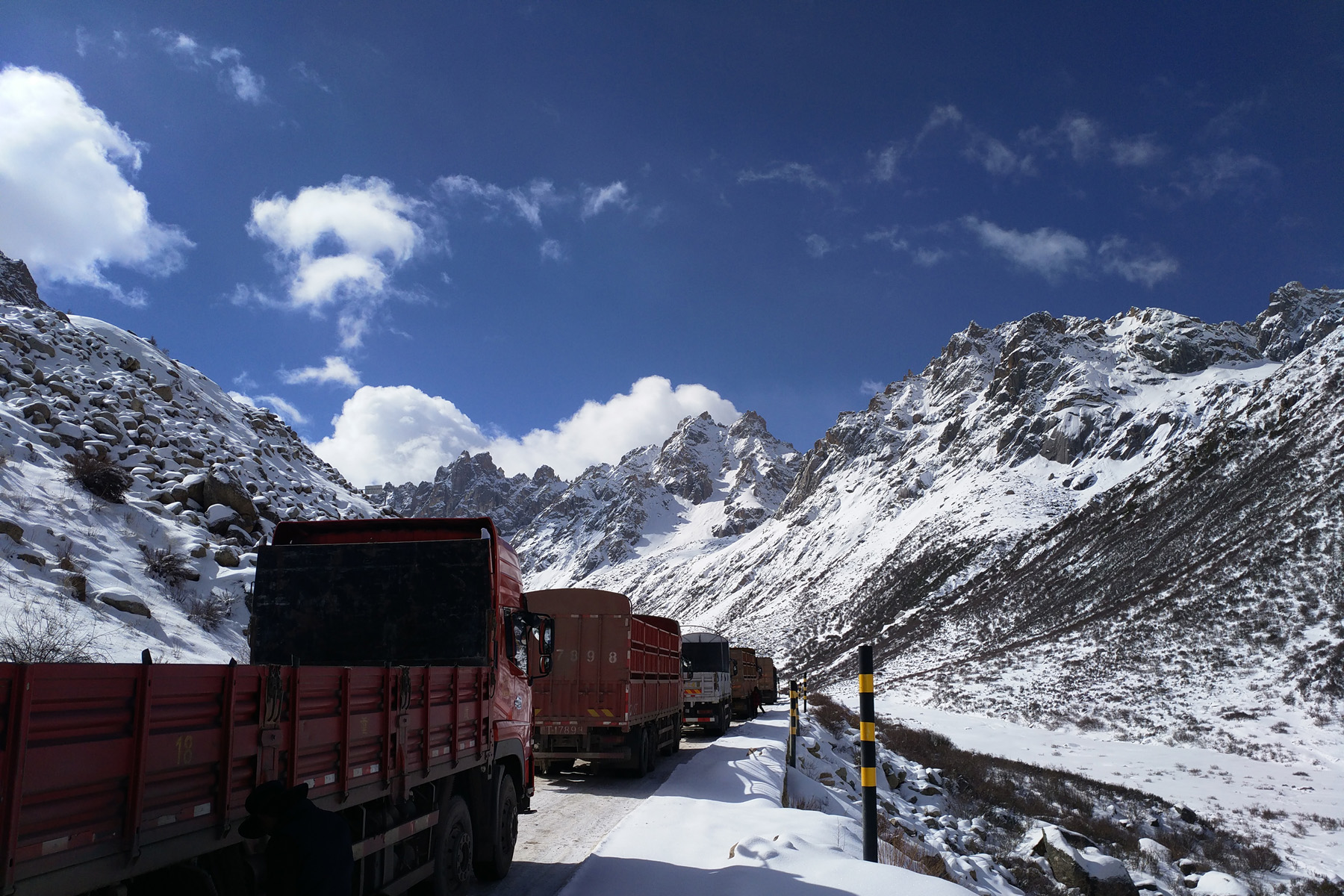 Chola Mountain Road Pass