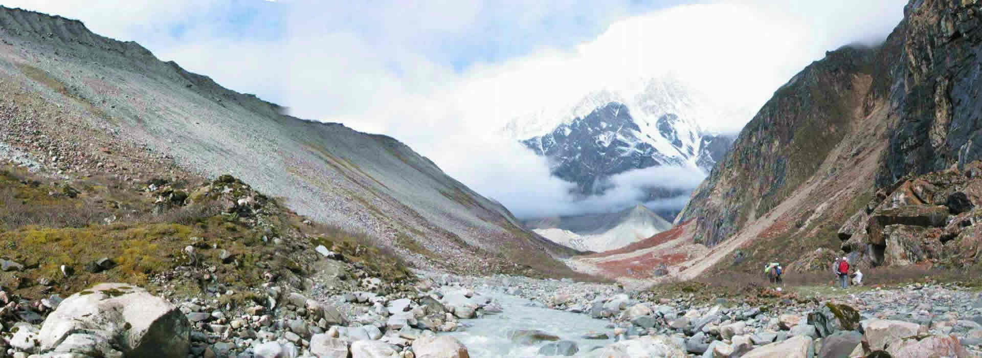 Yanzigou Valley