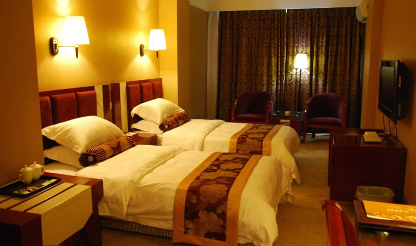 Kangding Hotels