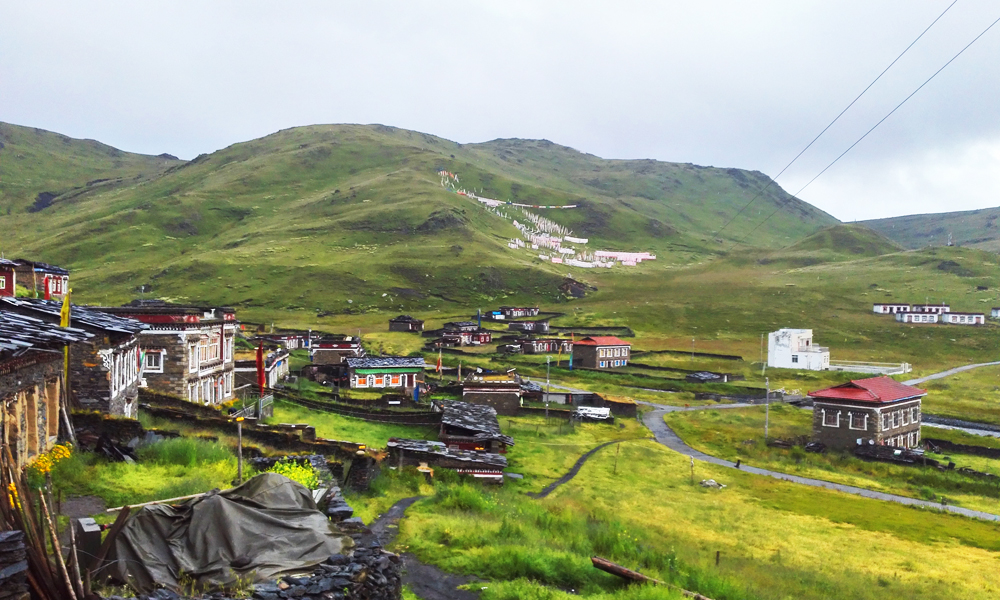 Tagong Grassland Hiking