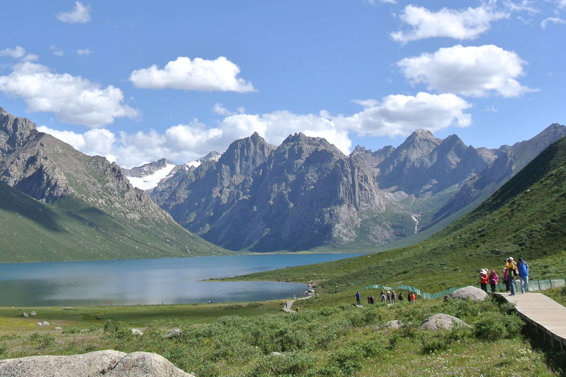 Exploring Nyenpo Yurtse