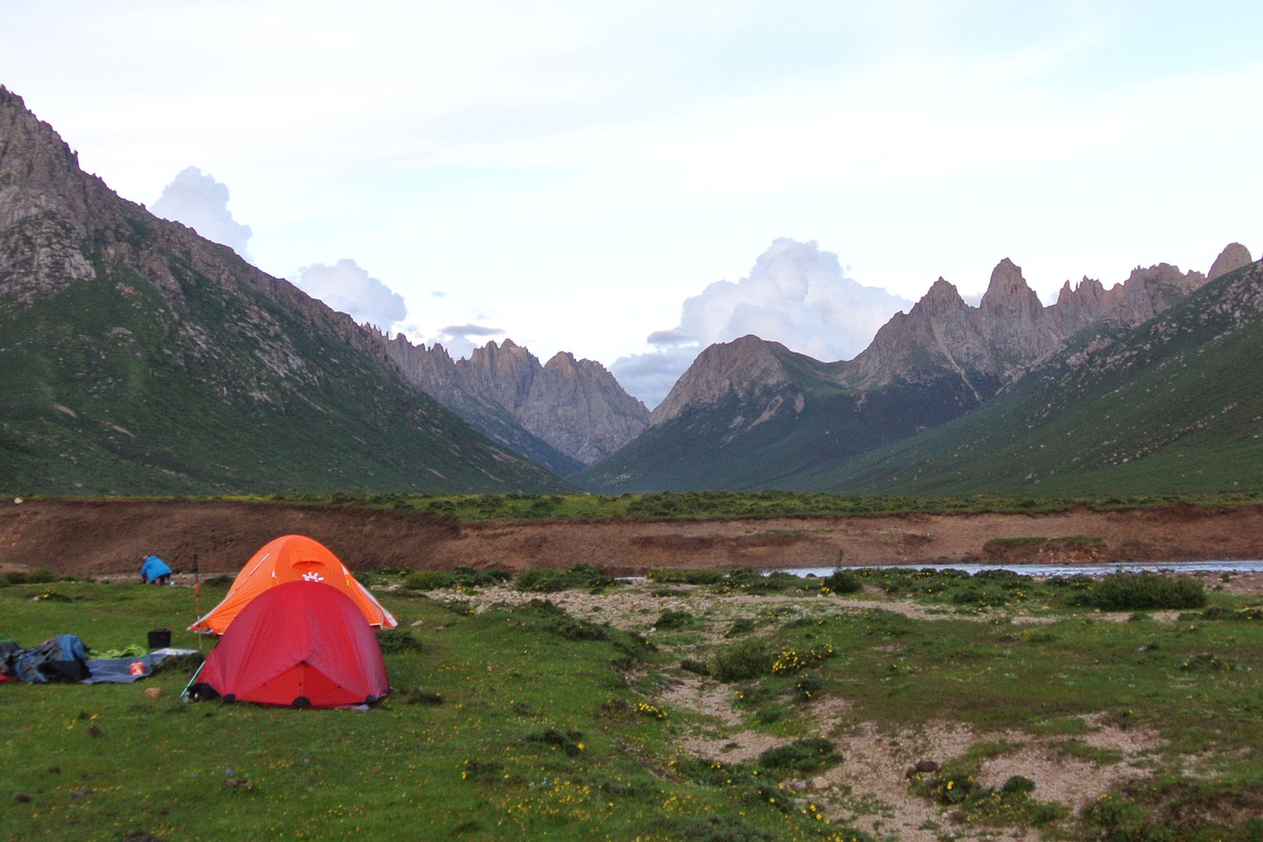 Exploring Nyenpo Yurtse