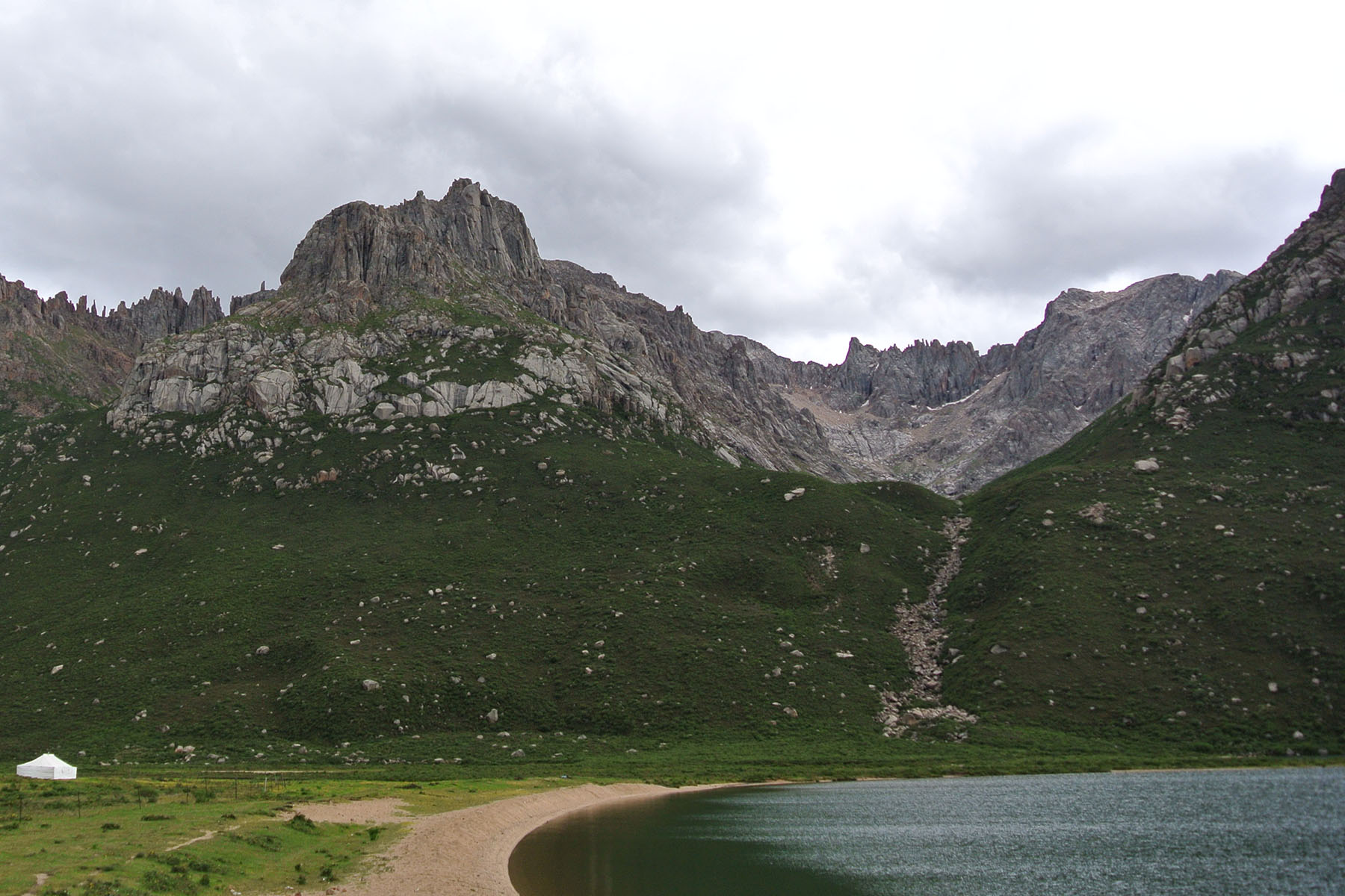 Exploring Nyenpo Yurtse