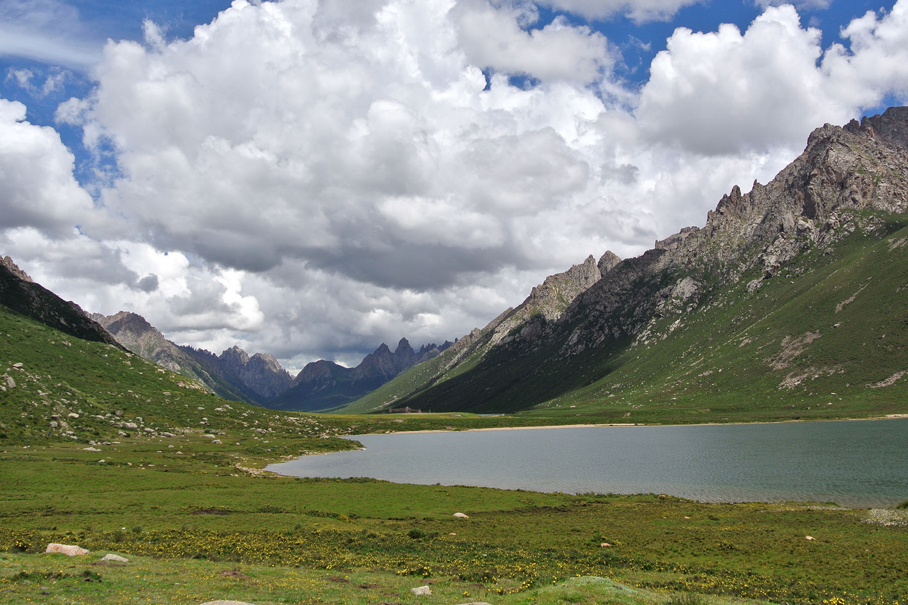 Exploring Nyenpo Yurtse