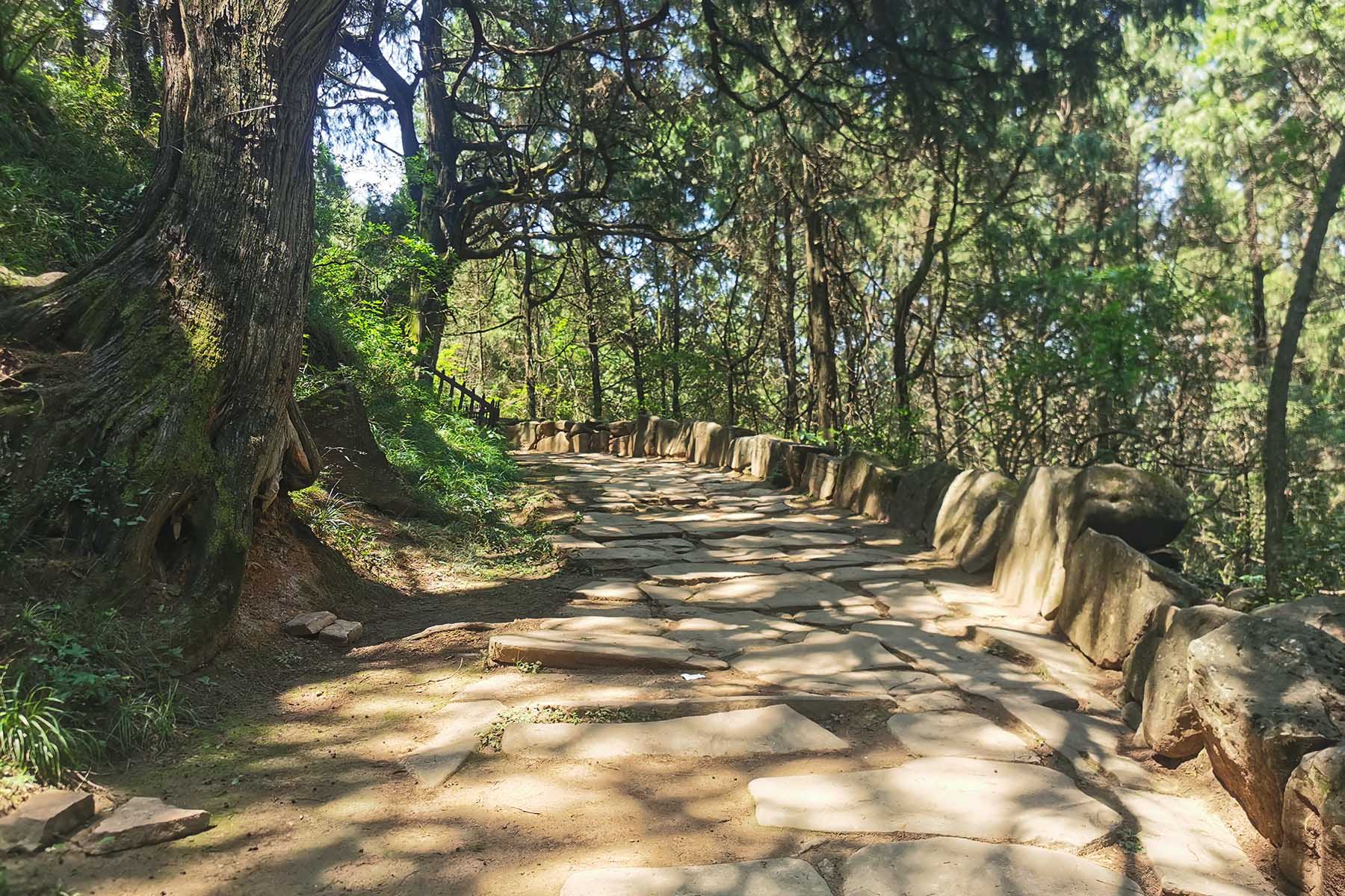 Hiking Ancient Shu Roads in Sichuan