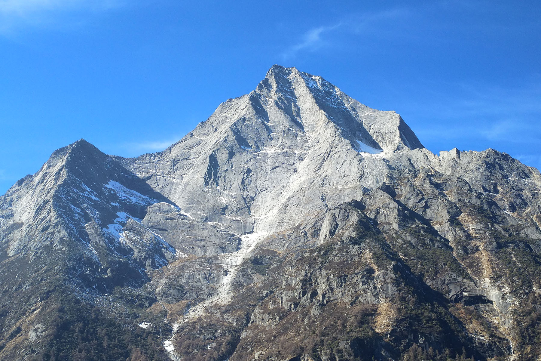 Mt. Siguniang - Pomiu Feng