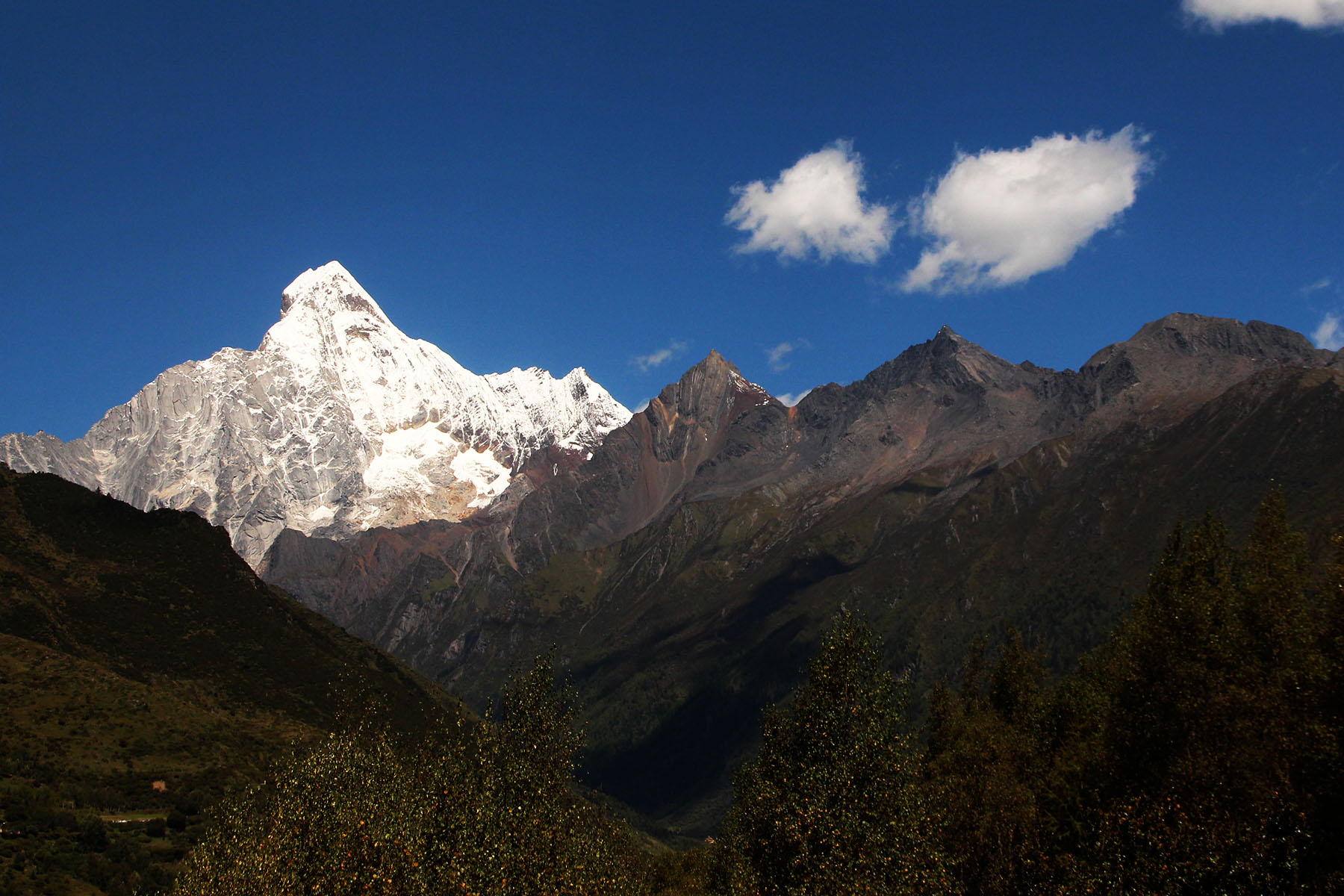 Mt. Siguniang - Yaomei Feng