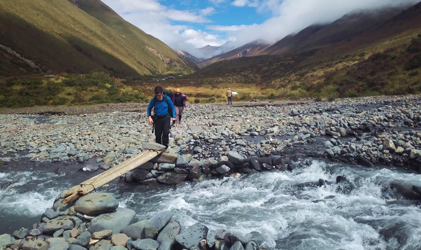 Mount Gongga Hiking Trails