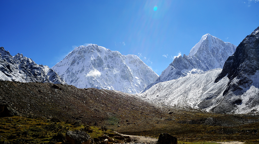 Mt. Jiazi and Grosvenor